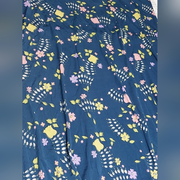 Stretchy Blue Floral Pink and Yellow Spring Tulips‎ Lularoe Azure Size 2XL - Picture 2 of 7